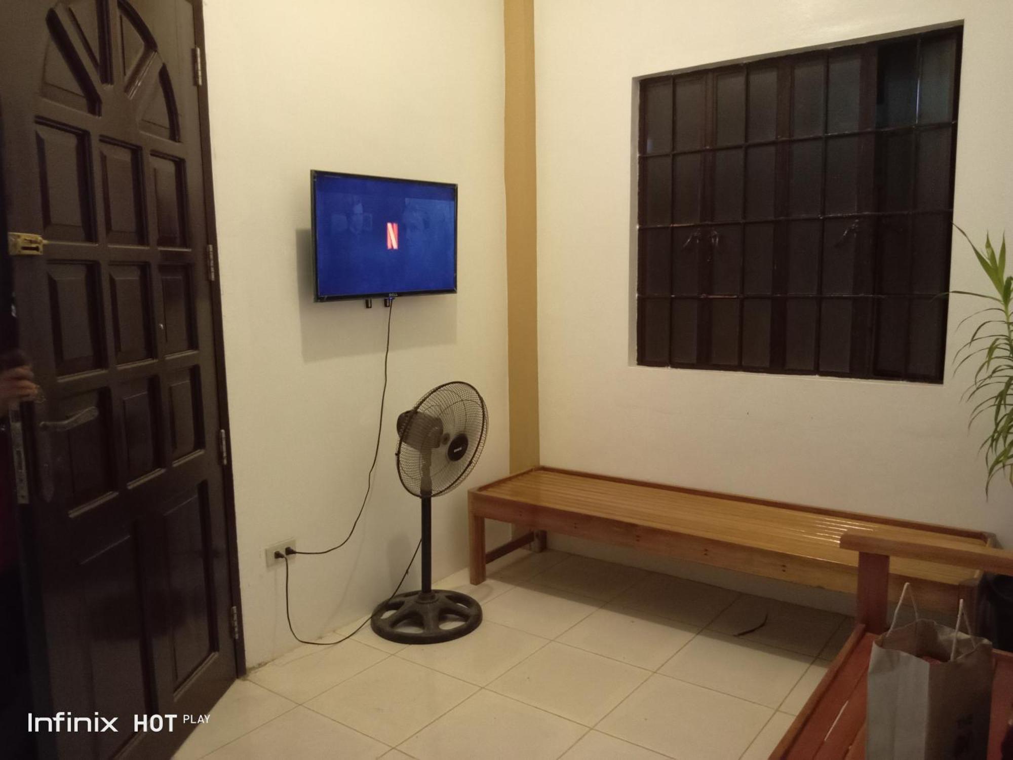 Estrelle Orange House - Backpackers Hub Leilighet Puerto Princesa Eksteriør bilde