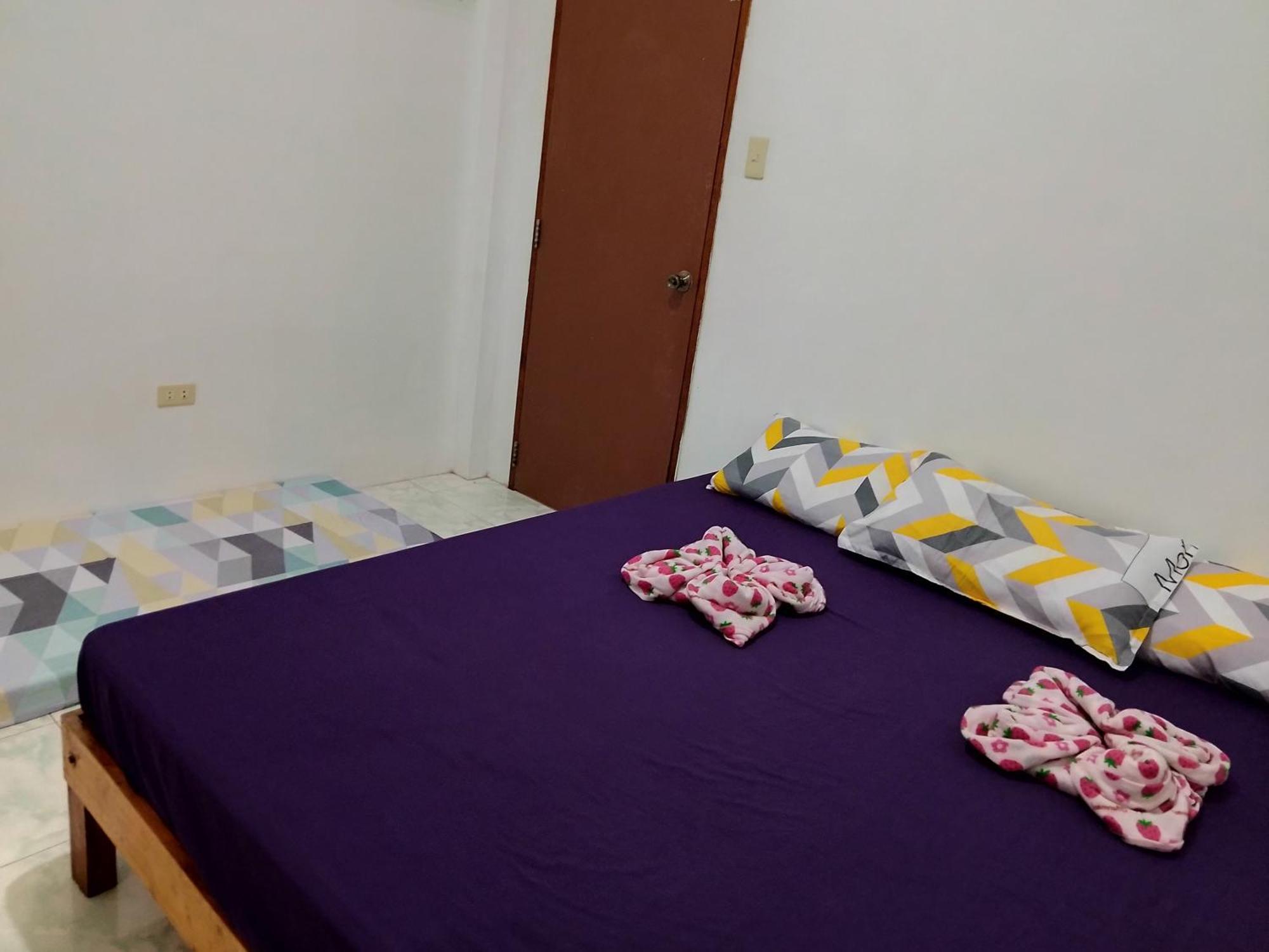 Estrelle Orange House - Backpackers Hub Leilighet Puerto Princesa Eksteriør bilde